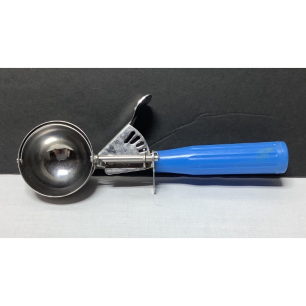 Carlisle FoodService Products Stainless Steel no 16 Disher 18/8 Scoop blue